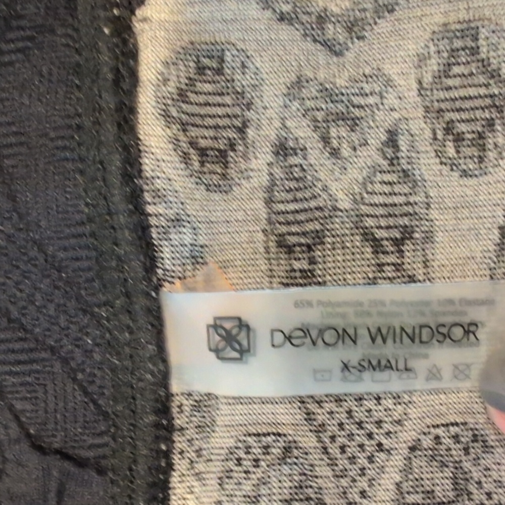 Devon Windsor Textured Seline Jacket - image 5